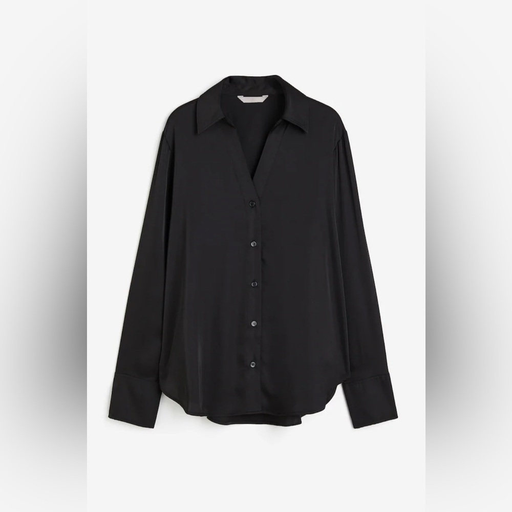 Saks Fith Avenue Elegant Black Button-Up Shirt